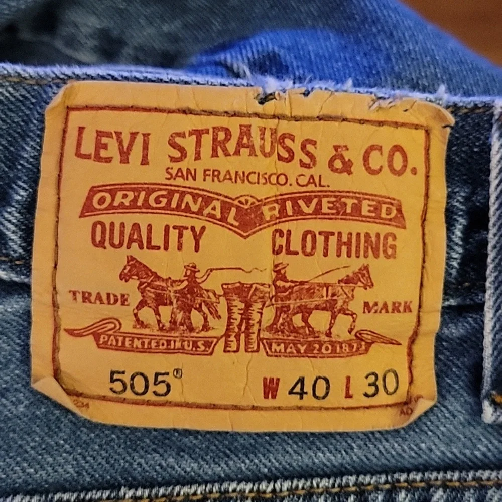 Levi's 505 regular fit denim blue jeans straight 100% cotton medium wash 40x30…